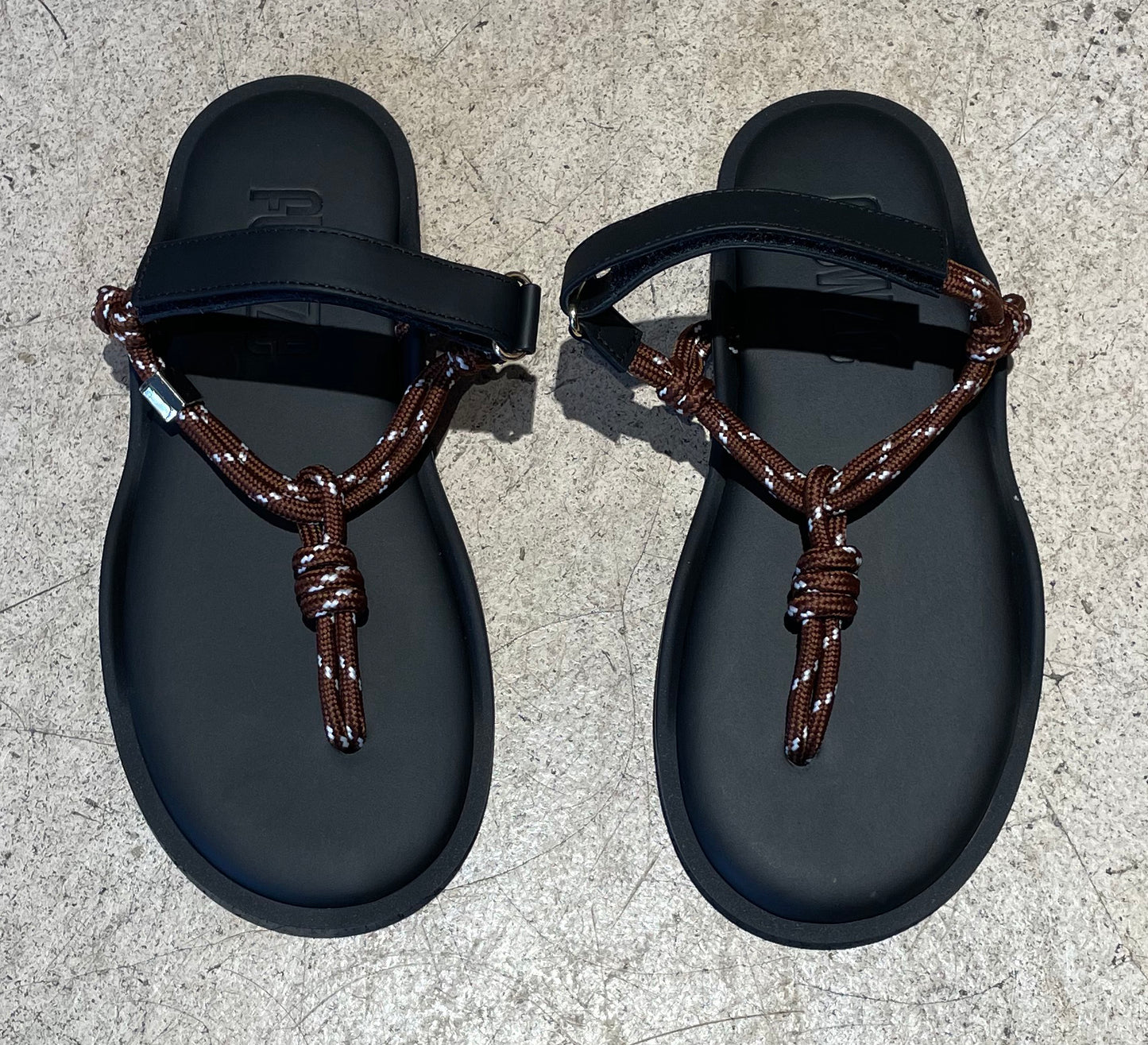 FLOWZE - Sandales- Marron