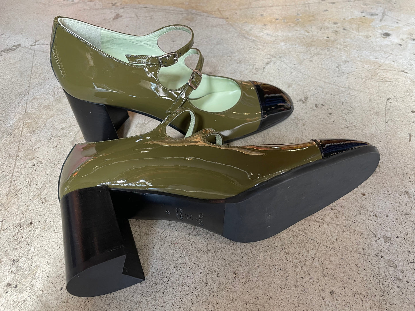 CAREL - Cherry vernis kaki/noir