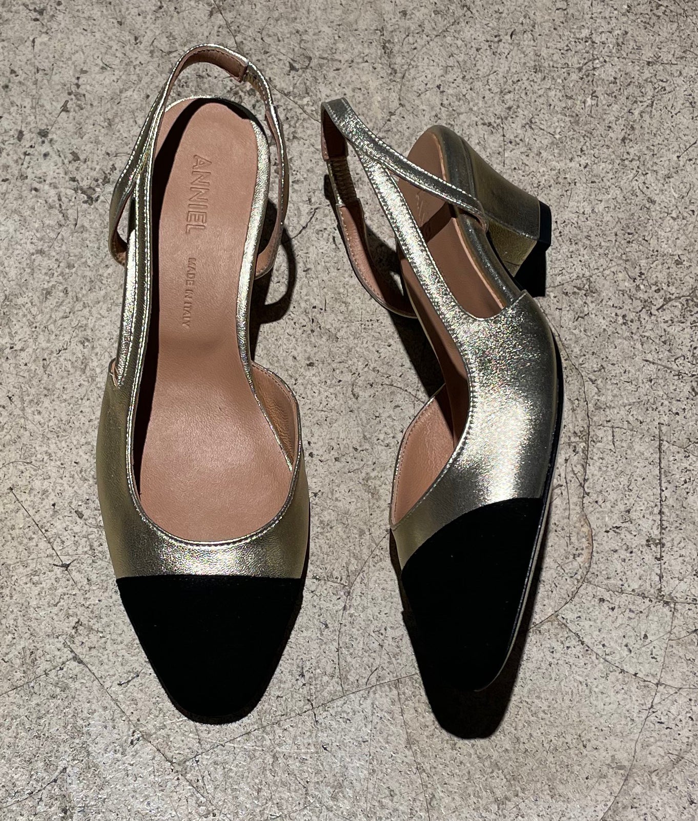 ANNIEL - Slingbacks cuir or et chèvre velours noir