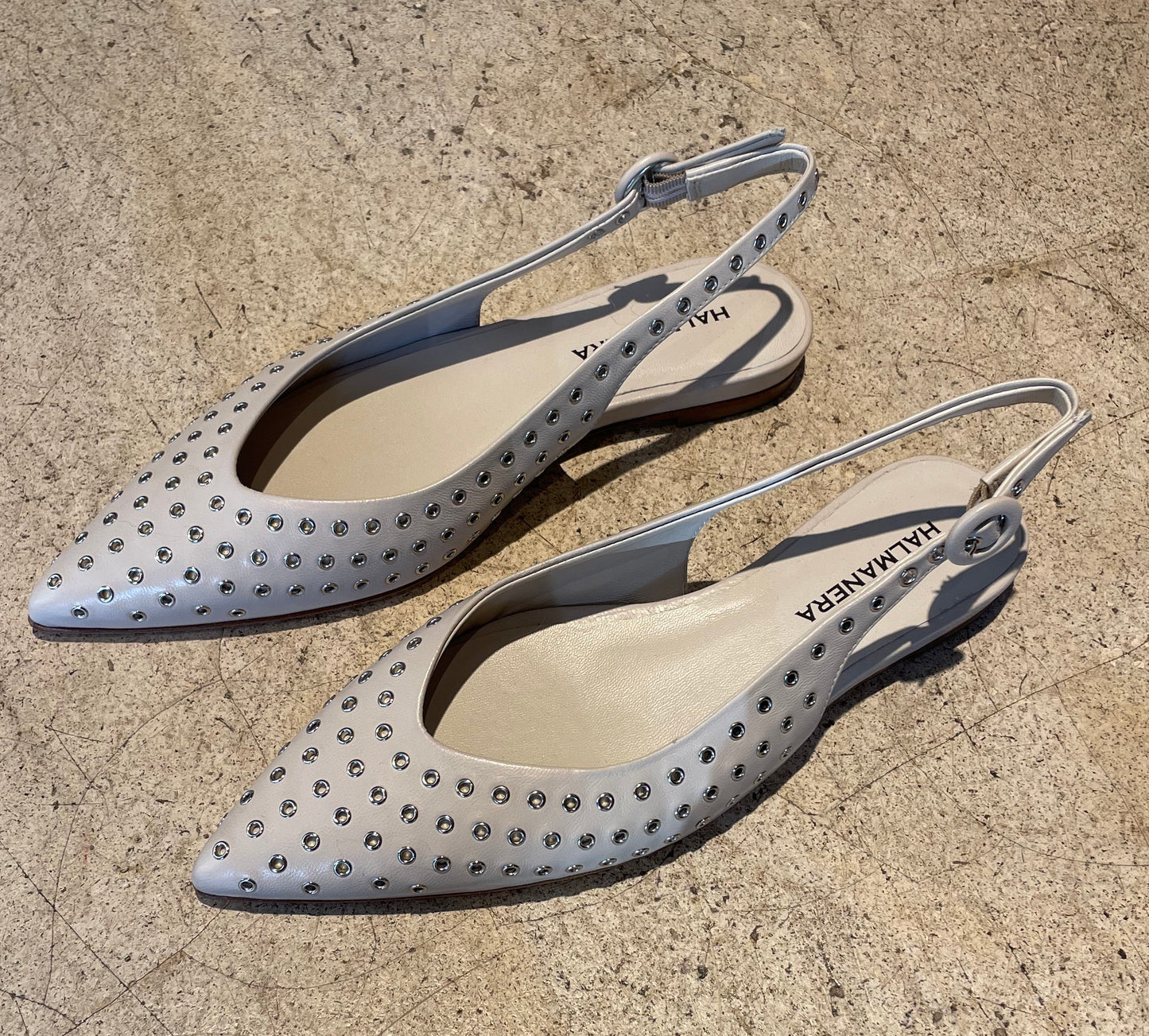HALMANERA - Slingback à rivets