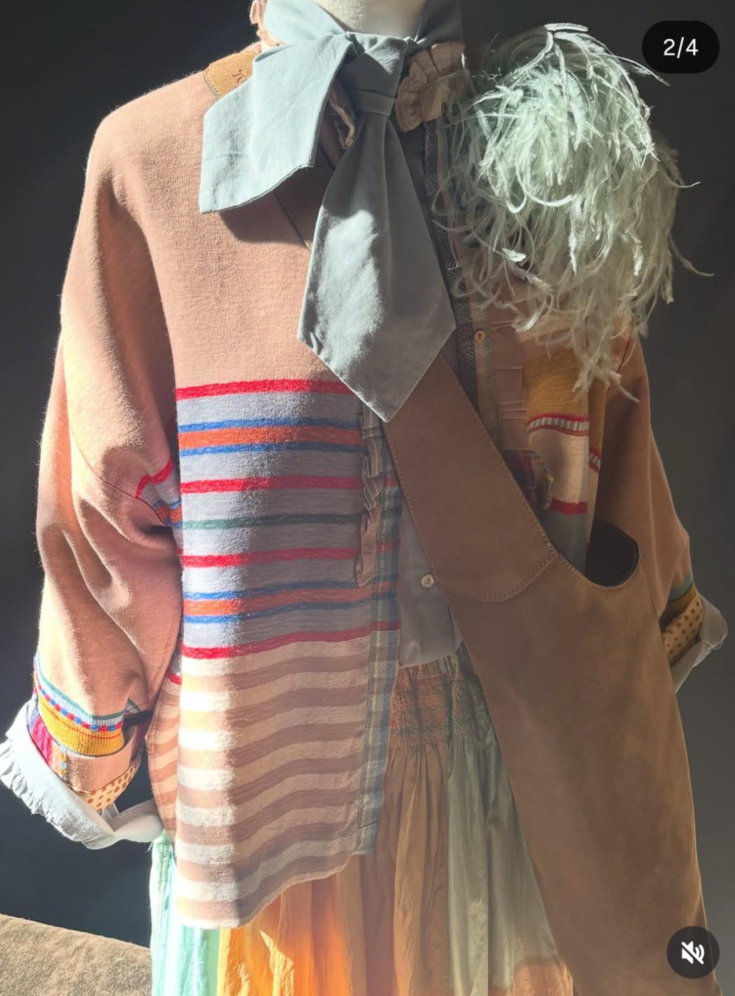 Annaly Rossi - Veste Injiri