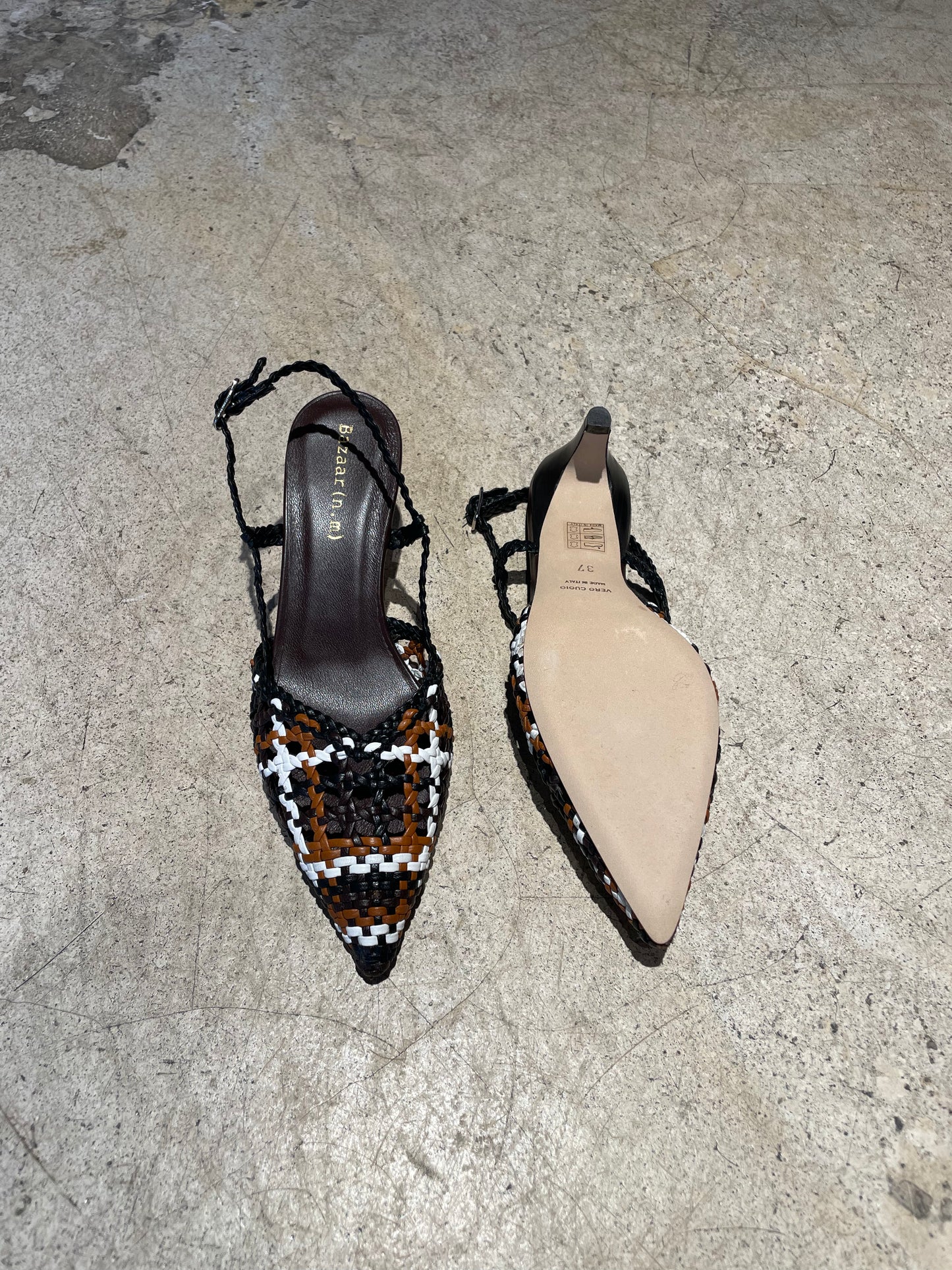 BAZAAR (N.M) - Escarpins tressés tricolore