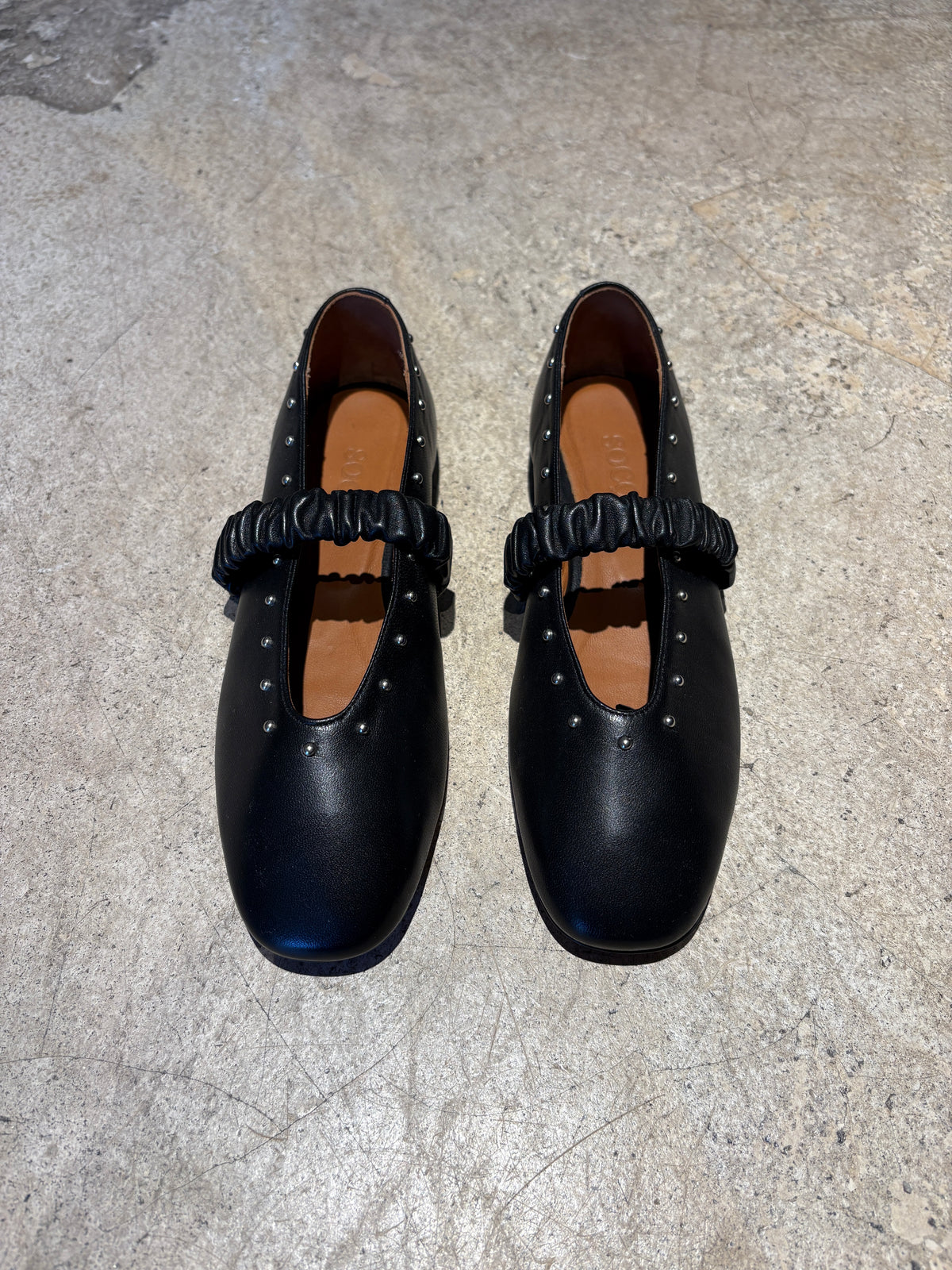 SOCQUE - Ballerines cloutées June
