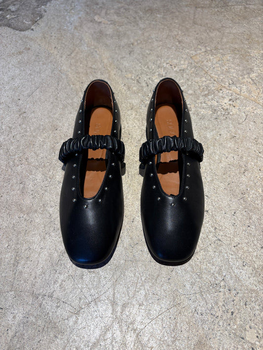 SOCQUE - Ballerines cloutées June